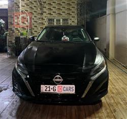 نيسان ألتيما